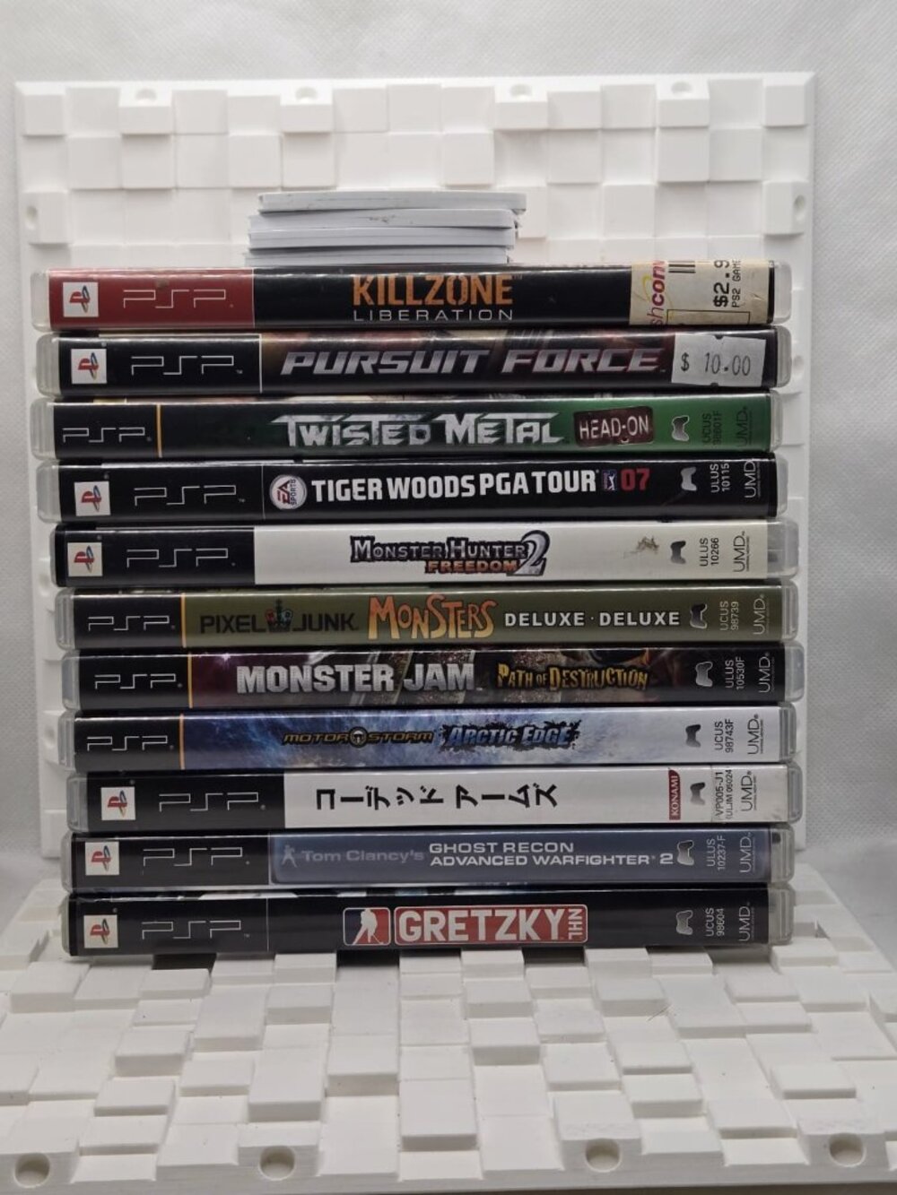 PSP Lot of 15 Games Killzone Monster Hunter Twisted Metal Daxter Tested Bundle